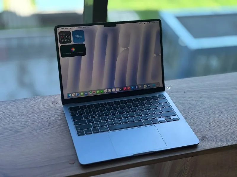 iPhone 14, iPhone 13 Pro, MacBook Air M2, PS5