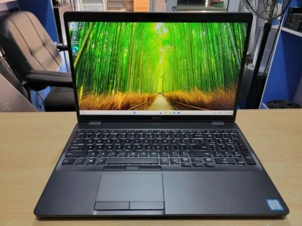 Ноутбук DELL 3540 1