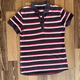 Свитеры Koton, H&M, Zara, поло Levi Strauss & Co, спортивный бра Nike 4