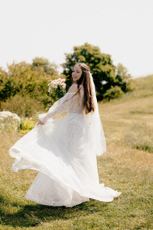 Свадебное платье с фатой, корсет, ручная вышивка, съемные рукава 2