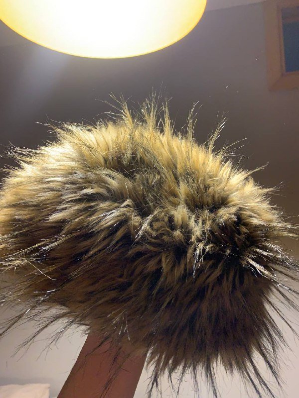 Меховая шапка, джинсовая панама, кожаная кепа