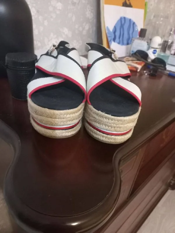 Женские сандалии Tommy Hilfiger, 40 размер 1
