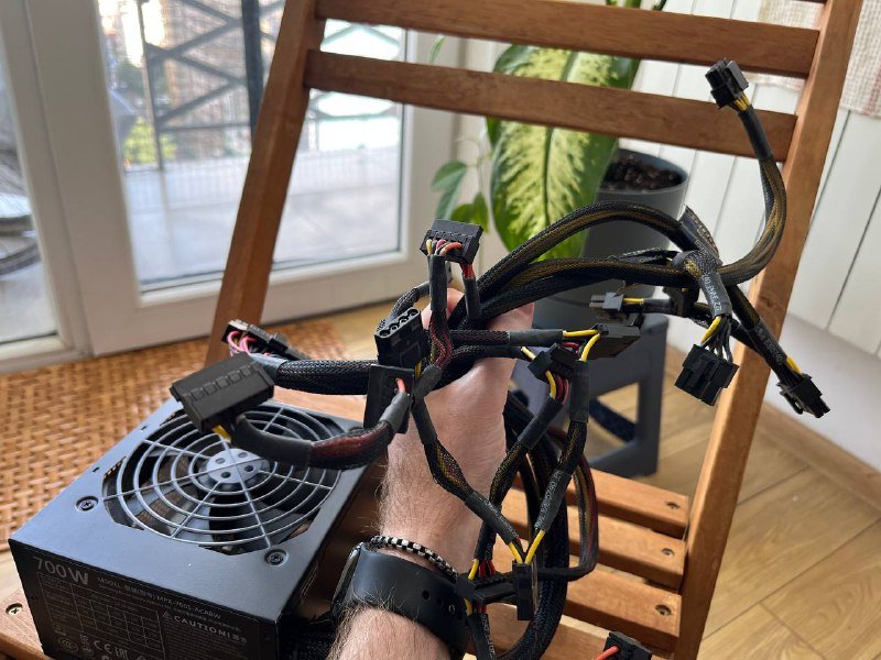 Блок питания Cooler Master MasterWatt Lite 700W 2