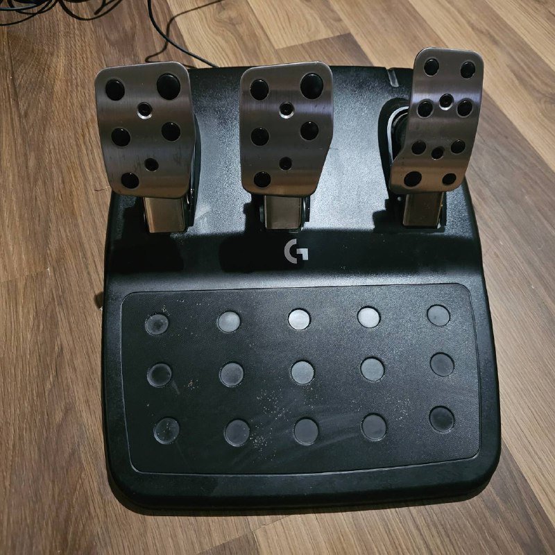 Logitech G923 Driving Force руль и коробка передач 3