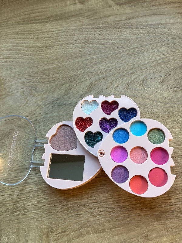 Серьги 10 л, 15 л, кремы для лица, духи 15 л 4