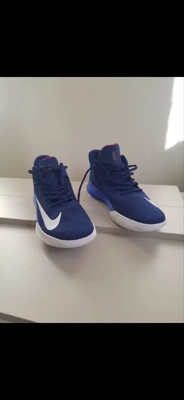 Мужские кроссовки Nike, размер 41 1