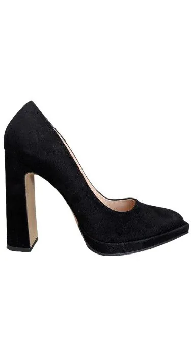 Женские замшевые туфли на каблуке 1