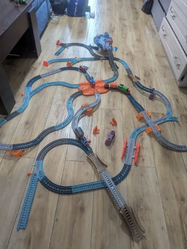 Детская железная дорога Thomas & Friends 1