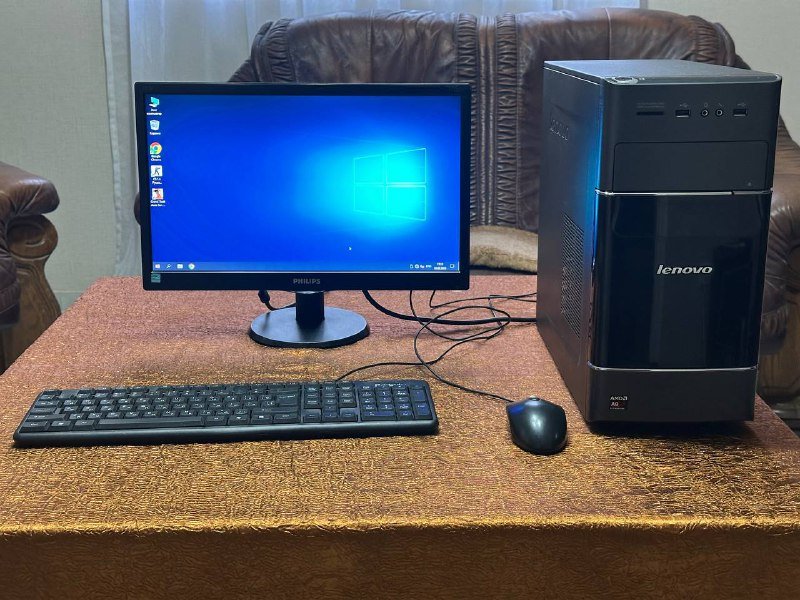 Компьютер с монитором, клавиатура, мышка