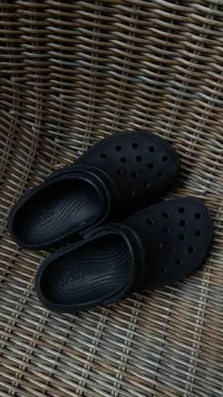 Crocs 1