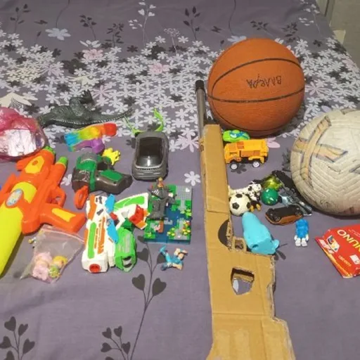 Детские игрушки, мячи