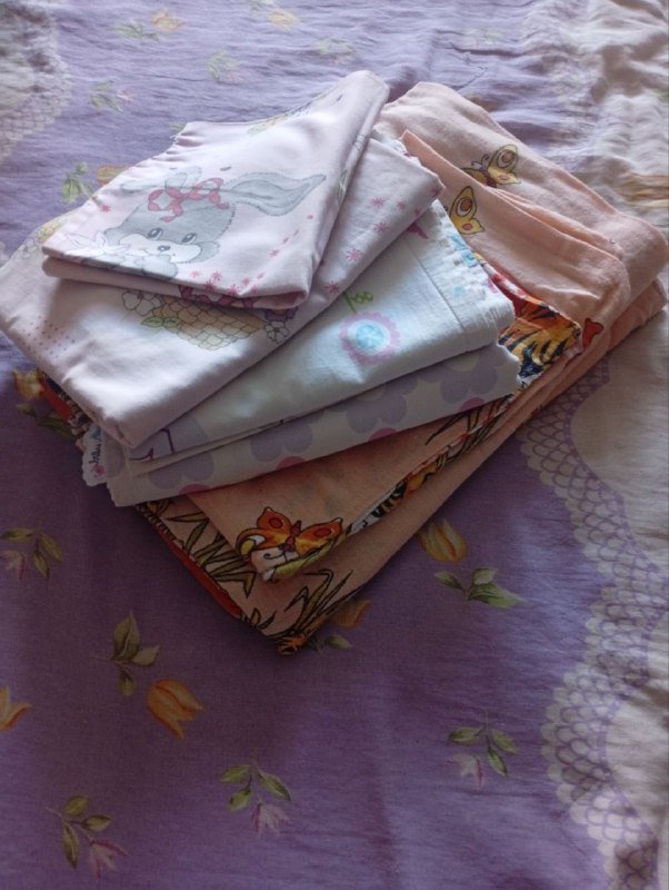 Матрас на детскую кровать с пледом и постельным бельём 3