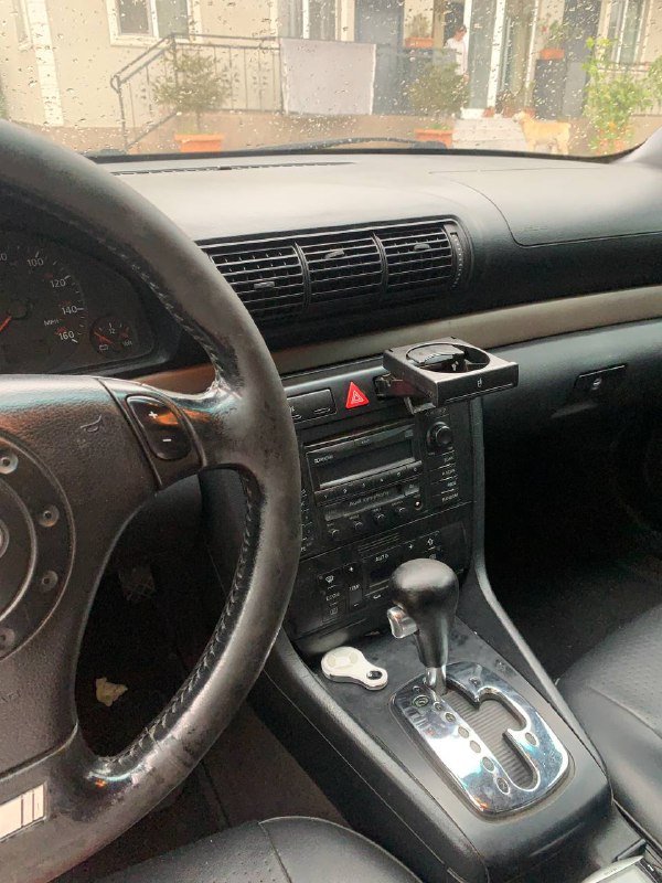 Audi 2000 г.в. автомат, резина, кнопка старт-стоп 4