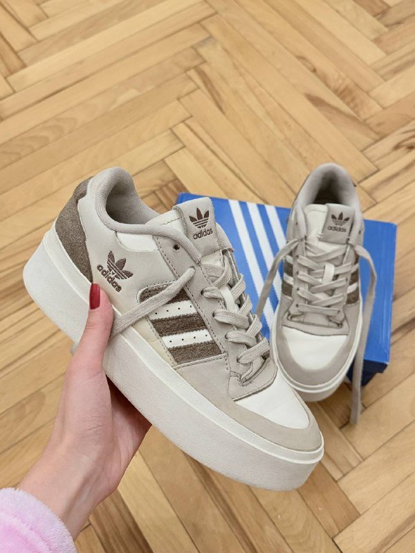 Кроссовки Adidas Forum Bonega W размер 38,5 2