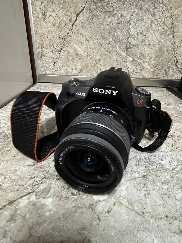 Sony Alpha DSLR A330 1