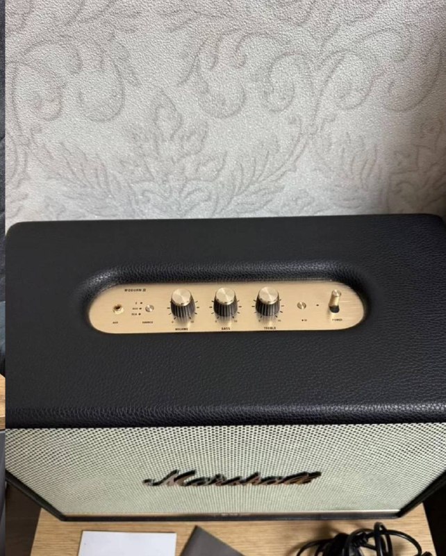 Колонка Marshall Woburn 2 в идеальном состоянии 2