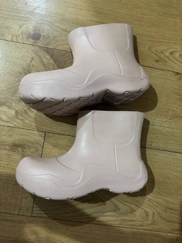 Резиновые полусапожки 39 размер новые