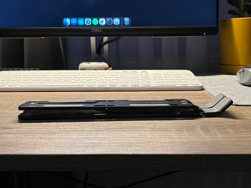 Подставка для ноутбука в отличном состоянии 5