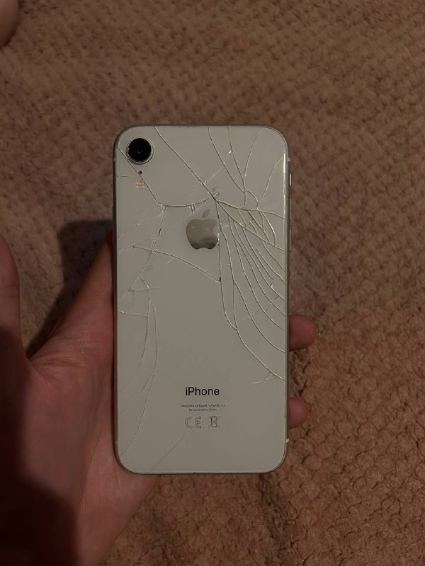 iPhone XR 128 GB 5