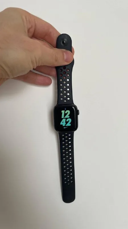 Apple Watch Nike Series 5 40mm GPS 1