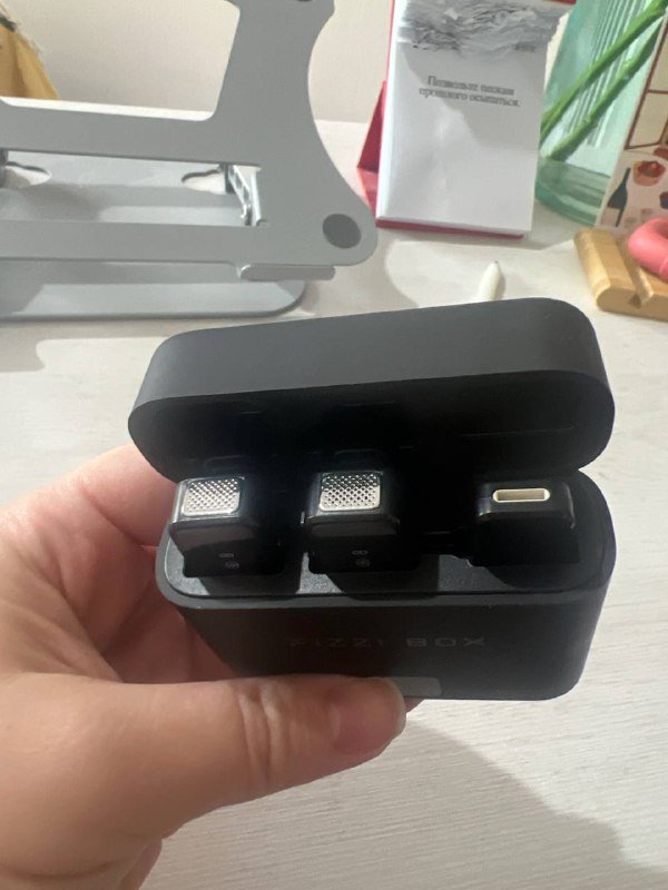 микрофон FIZZI BOX новый 2