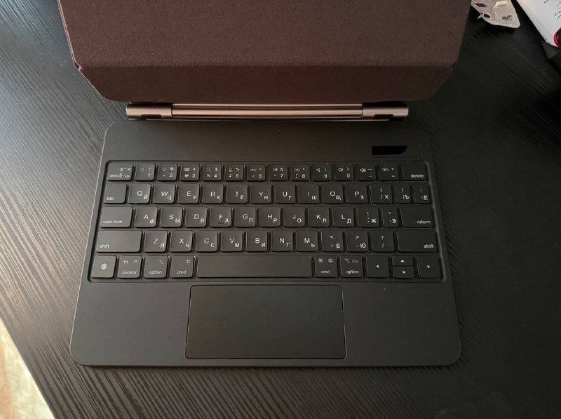 Реплика клавиатуры на Ipad pro m4 2024 11” 2