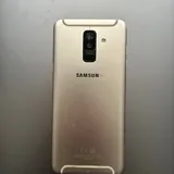 Samsung, iPhone 8 1