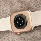 Apple Watch SE 2 44mm, Apple Watch 10 42mm 4