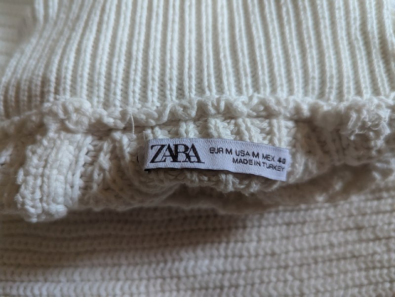 Хлопковый свитер Zara, майка Massimo Dutti 2
