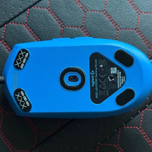Мышь Logitech G102, материнская плата Asus B150, процессор Intel i7-7700k, ОЗУ Crucial 2x8GB, водяное охлаждение Deepcool