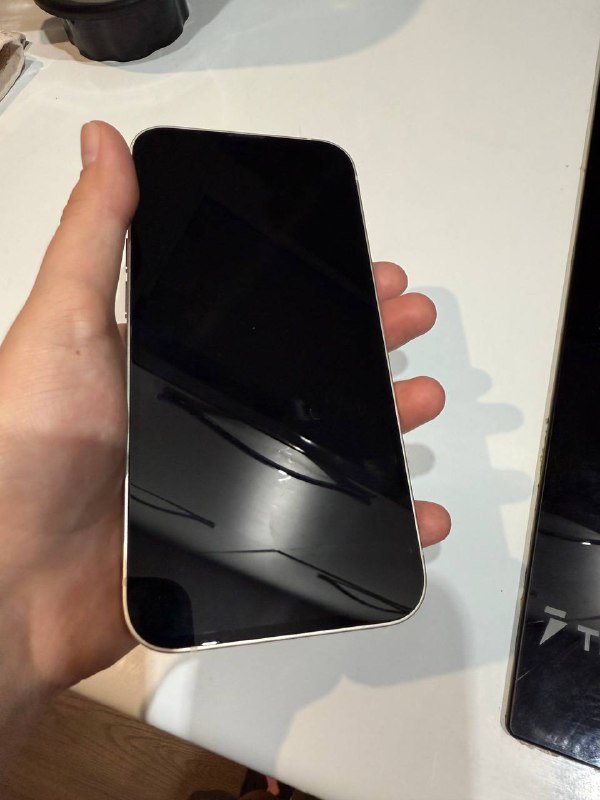 iPhone 13 2