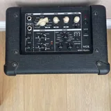 Гитарный усилитель Vox Mini5 Rhythm 2