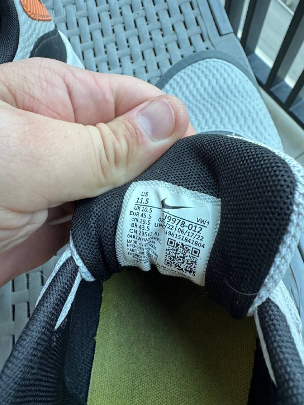 Кроссовки Найк оригинал 44 размер 4