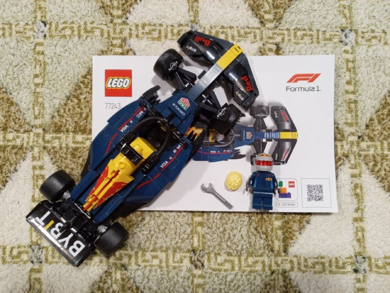 Наборы Лего Формула 1 и Ниндзяго 4