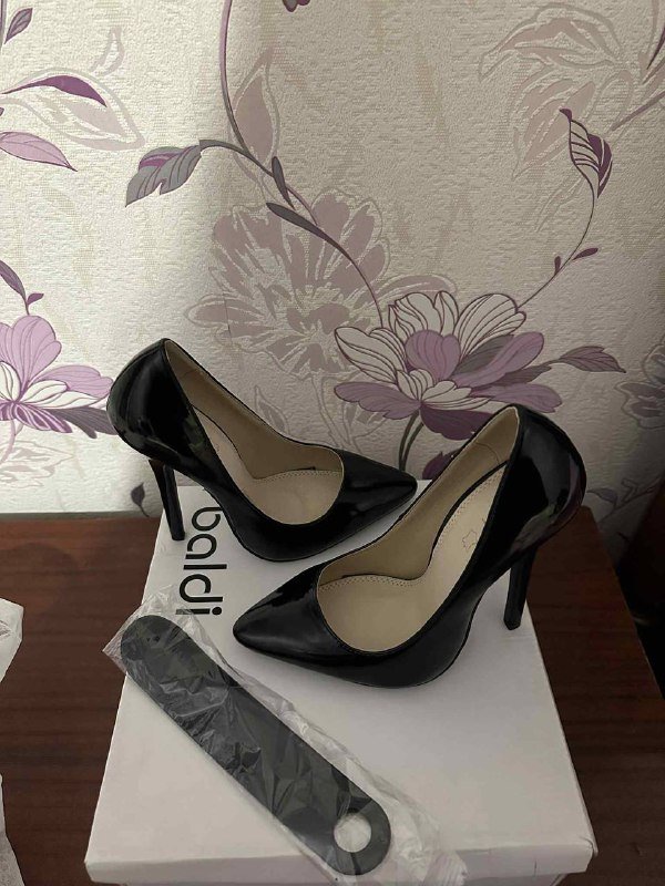 Женские кожаные туфли размер 36 2