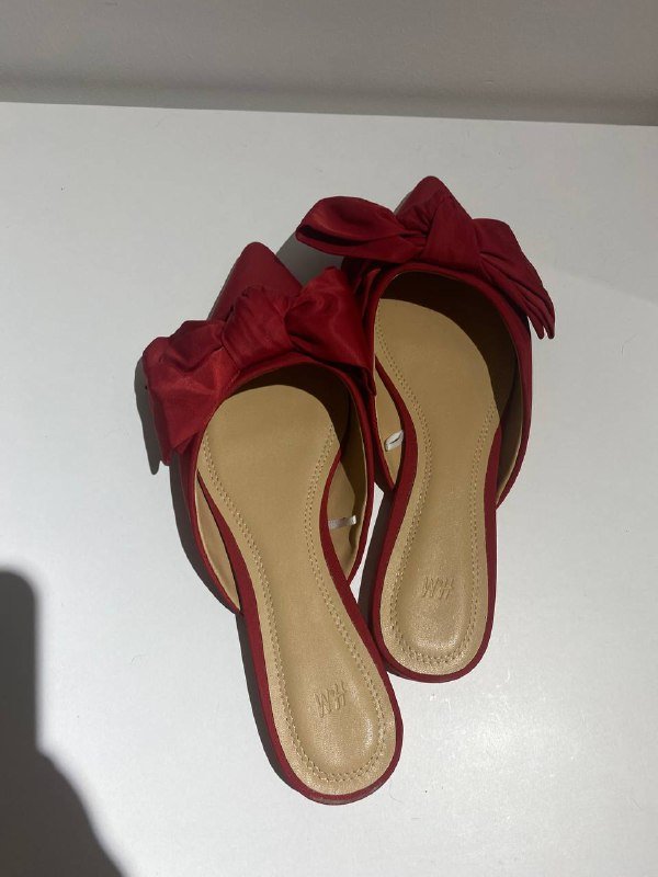 Обувь женская 36 размер красная и черная 2