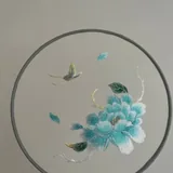 Вышитый веер Roots 2