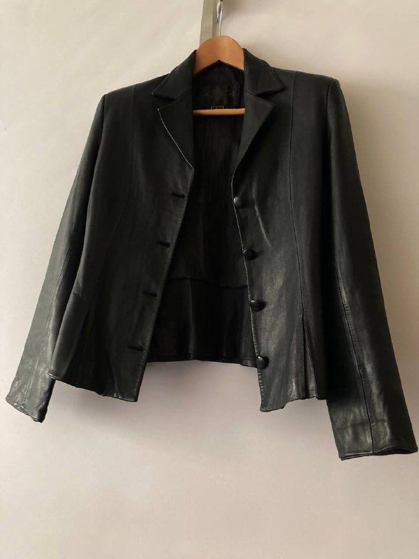 Кожаная куртка жакет пиджак