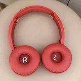 Красные наушники Philips 2