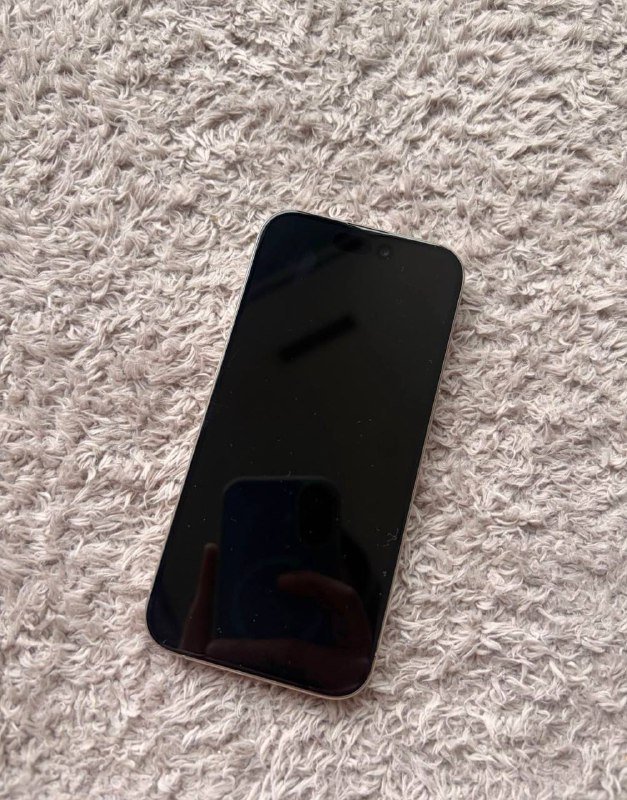 iPhone 15 Pro 128 ГБ с чехлом 1