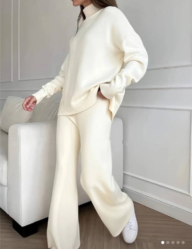 Теплый женский костюм L