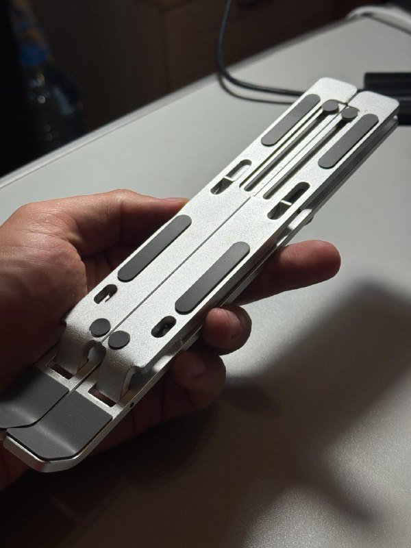 Металлическая подставка для ноутбука 3