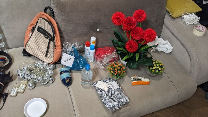 Джойстик Xbox, лестница, набор для ремонта, теннисная ракетка, драцена в горшке 9