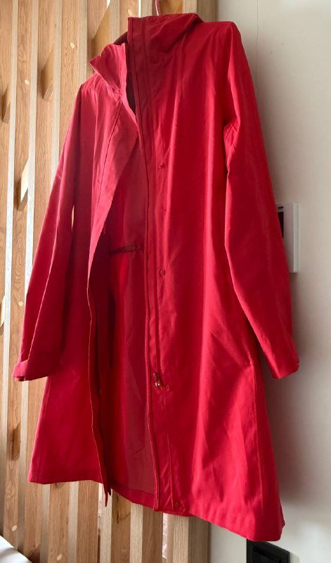 Пальто-плащ Uniqlo размер S непромокаемое