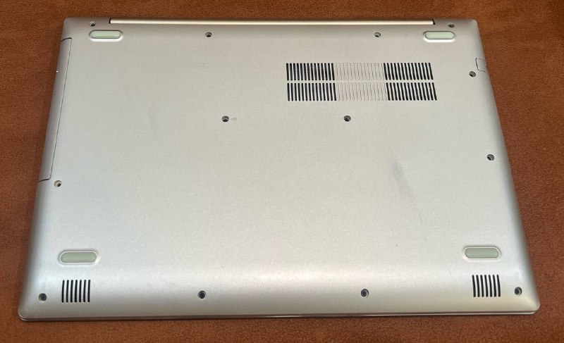Продаю ноутбук Lenovo Ideapad 520-15IKB 2