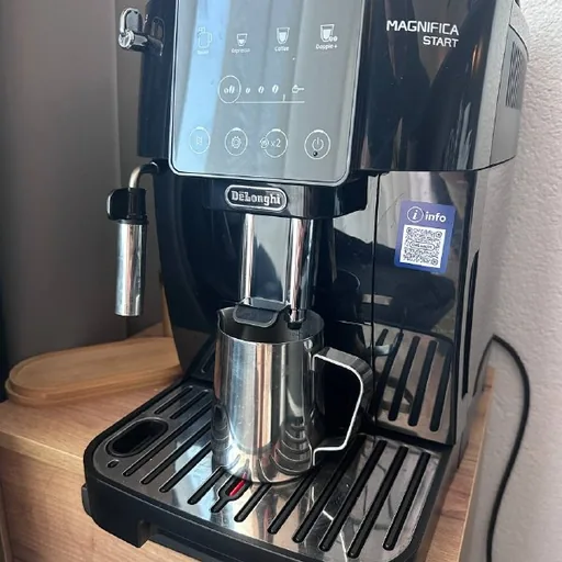 Кофемашина DELonghi Magnifica Start