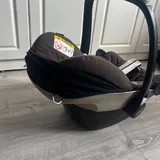 Автолюлька Maxi-Cosi Pebble Plus i-Size 3