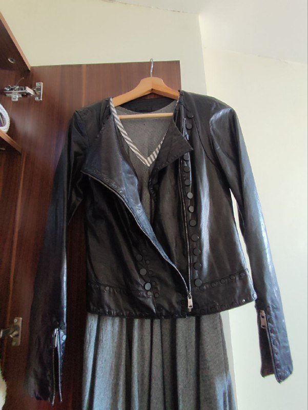 Пальто красное тёплое, Пальто чёрное кашемировое, Куртка кожаная 6