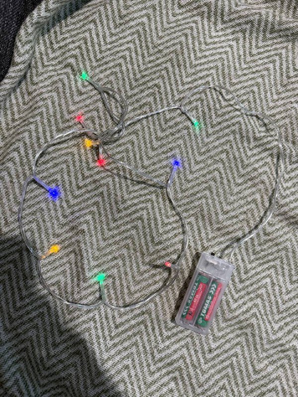 Гирлянды и новогодний декор