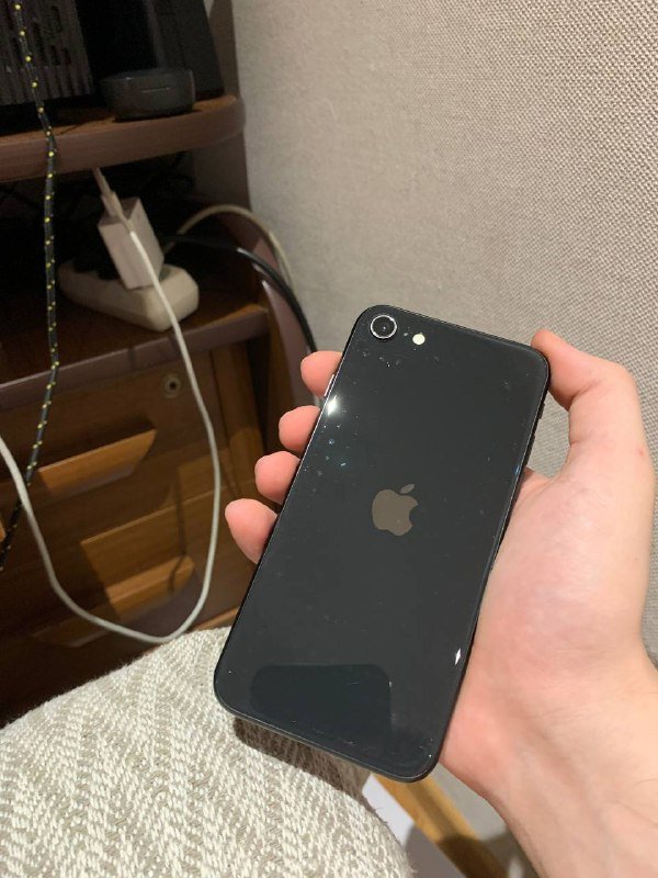 iPhone SE 2020 64gb 3